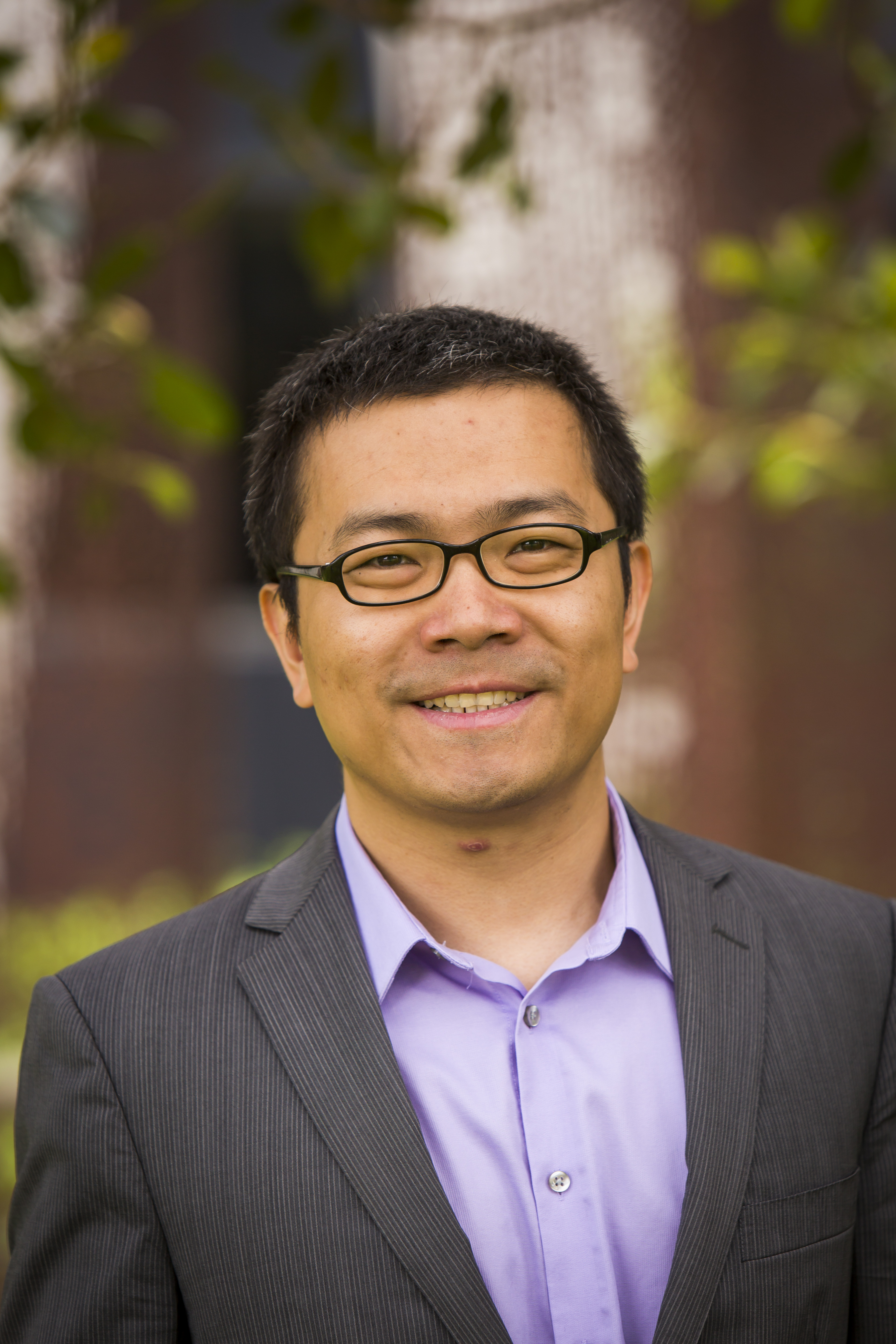 Associate Professor Charlie Weng