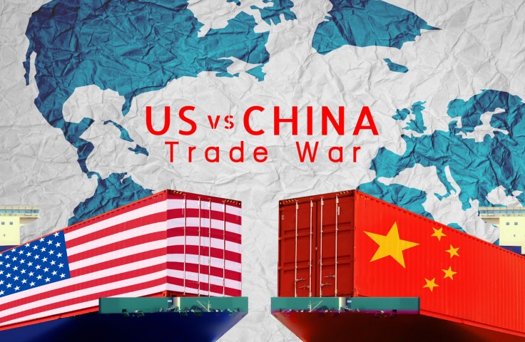 US and China shipping containers 